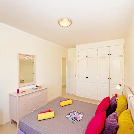 Holiday Home In Portimao Near Beaches * 포티마오